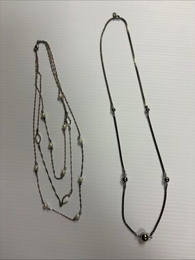 Set of two Avon necklaces